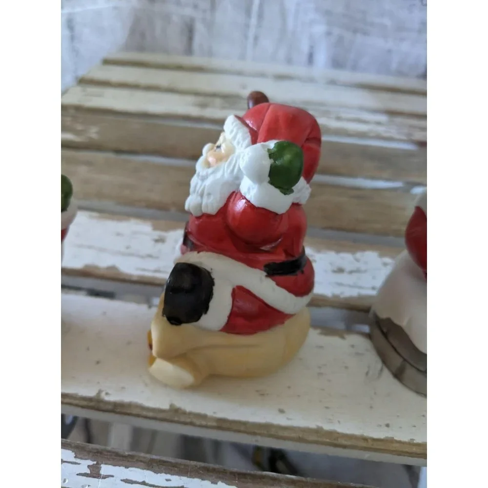 Artmark‎ here comes Santa set Xmas decor statue fig